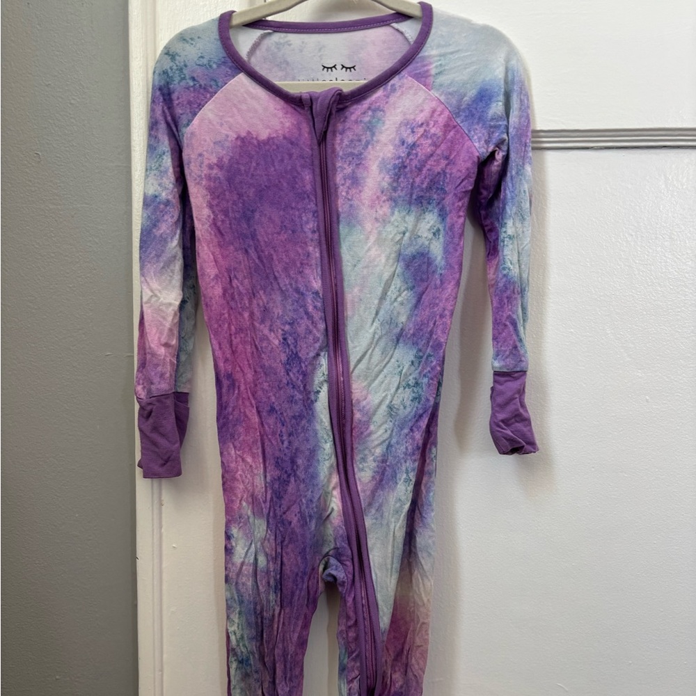 Little sleepies purple and blue tie dye pjs 12-18 mo GUC